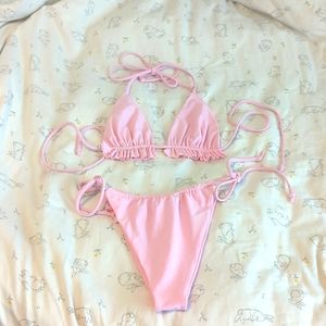 NWOT Fiercely feminine bikini 2 pieces